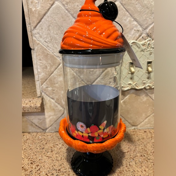NEW Cobwebs & Cauldrons Halloween Pumpkin Glass Candy Jar - Picture 4 of 9
